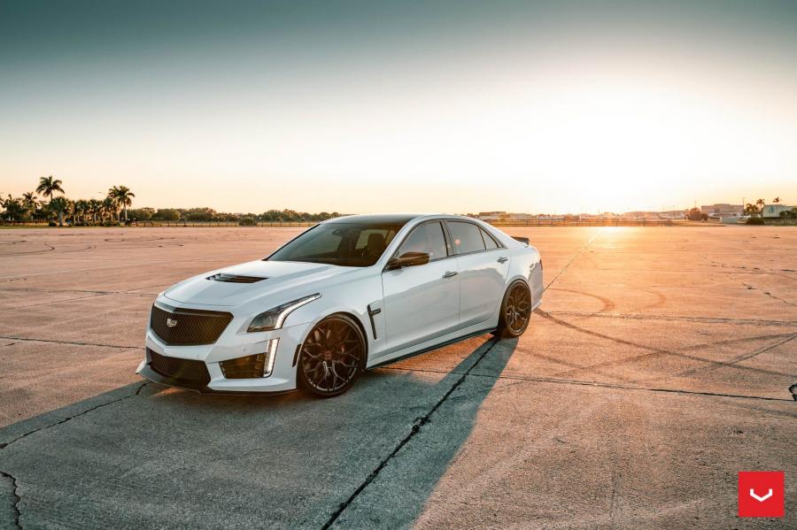  Cadillac CTS-V on Vossen Wheels (HF-2) 2019 года  (фото 18 из 32)